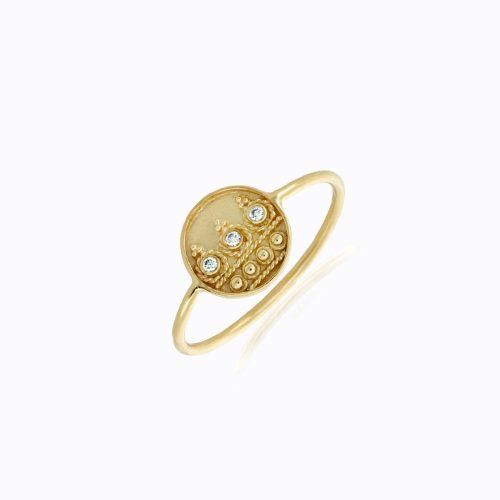 Round Full Cut Diamond Ring In 18Kt Gold