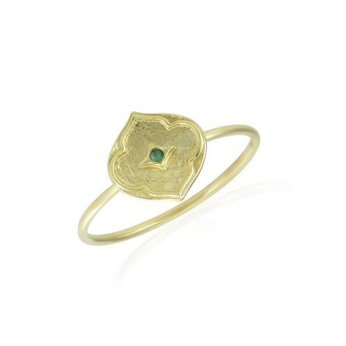 Emerald Studded Ring in 18KT Gold